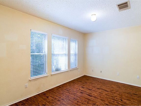 5th image of 1225 Minerva St