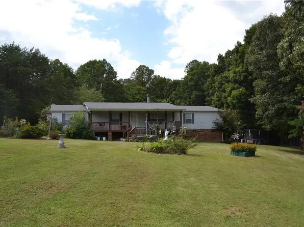 160 Yount Rd, Eden, NC 27288