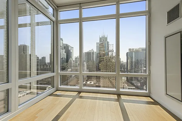 Sold by Nest Seekers International | media 1