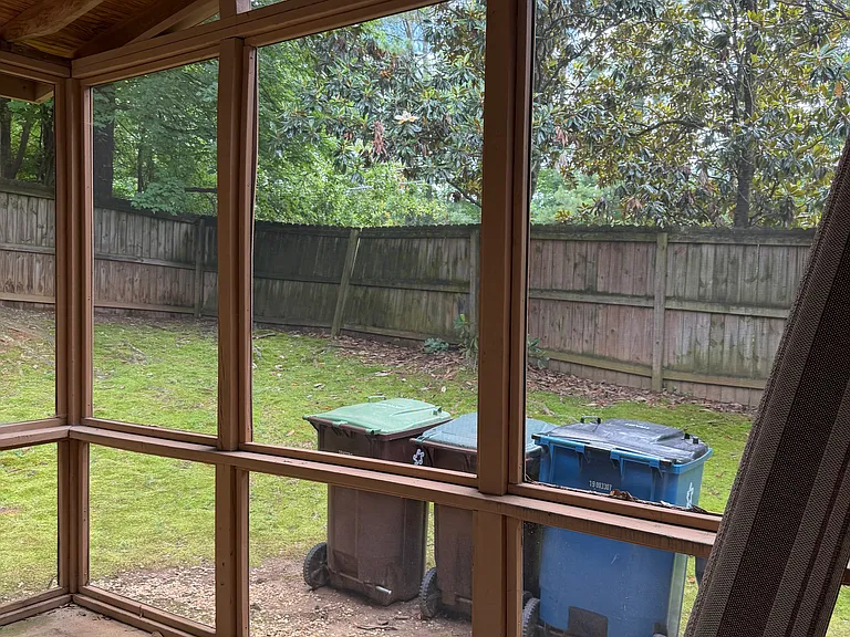10905 Wittenridge Dr — Photo 9