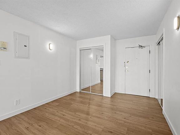 4th image of 1334 S 12th Ave SW #208