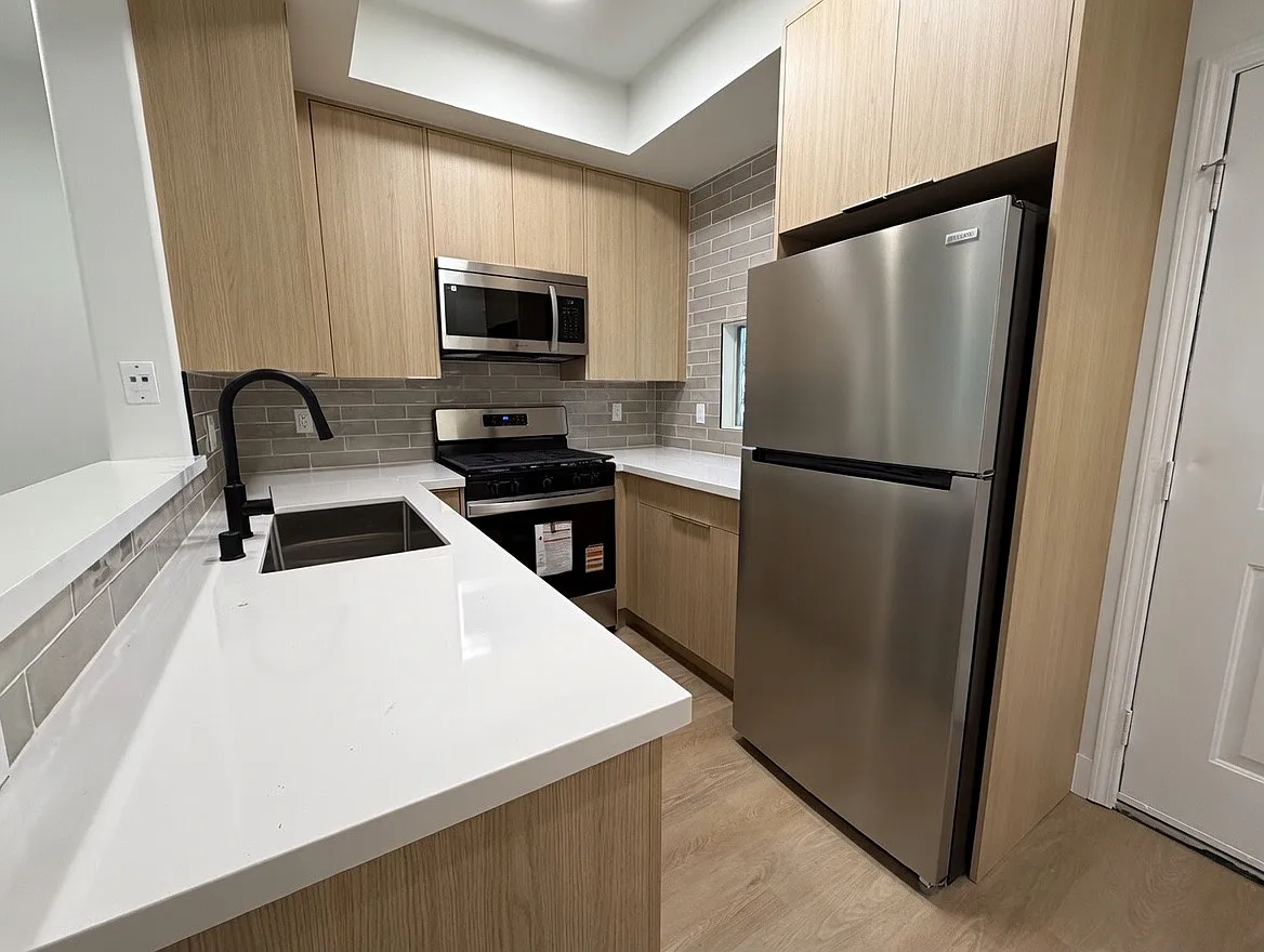 2 bed, 2.5 bath, 1042 sqft, $3,495 — Photo 3