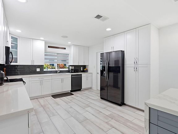4th image of 21680 Tall Palm Circle #12-B