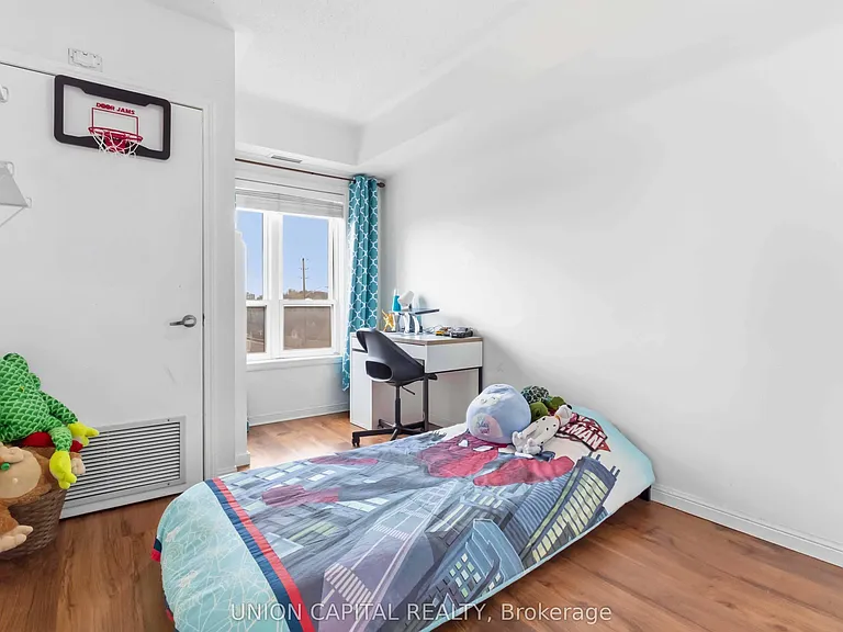 10 Mendelssohn St #220 — Photo 24