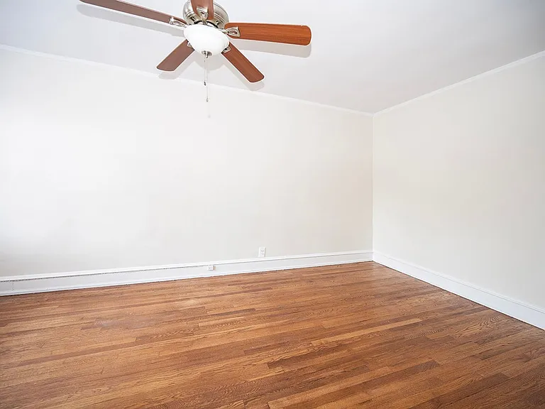 English Manor Apartments- Beautifully kept secret in Mt. Airy — Photo 30