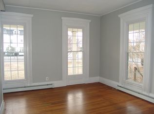 263 Broadway APT 1, Norwich, CT 06360