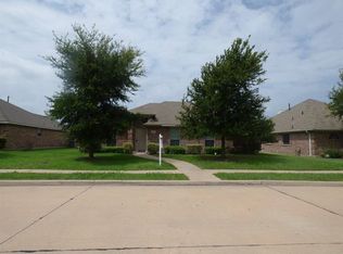 10105 Bent Tree Dr, Rowlett, TX 75089