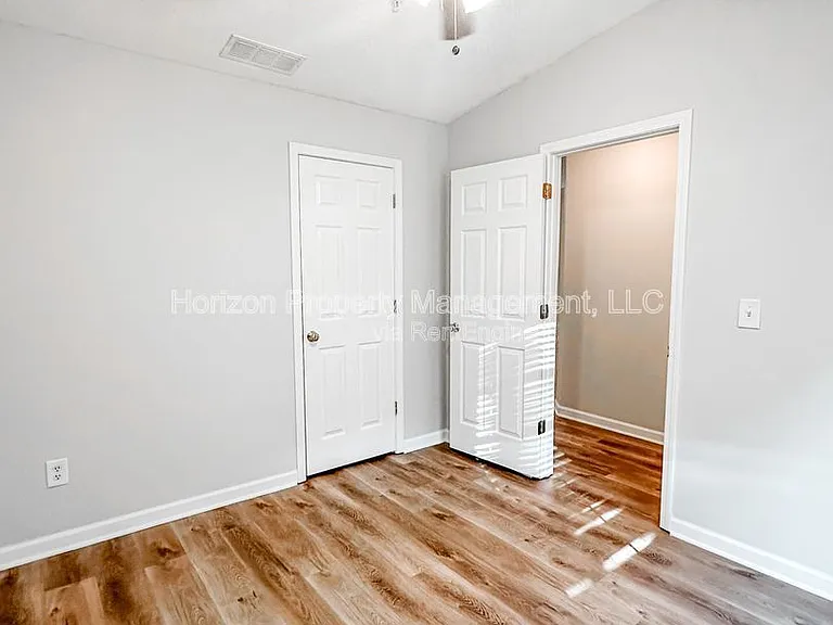 139 Riverstone Commons Cir — Photo 19