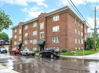 2 Vineland Ave #9, Hamilton, ON L8M1R4