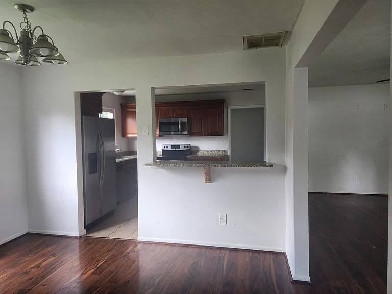 1285 Sir Kay Dr — Photo 14