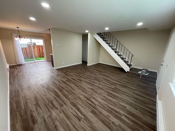 3rd image of 1624 Hollenbeck Ave #0