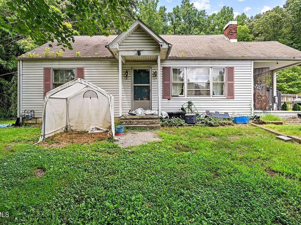 1st image of 114 Railroad Ave