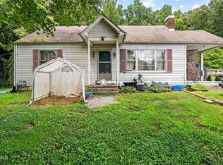 114 Railroad Ave, Oliver Springs, TN 37840