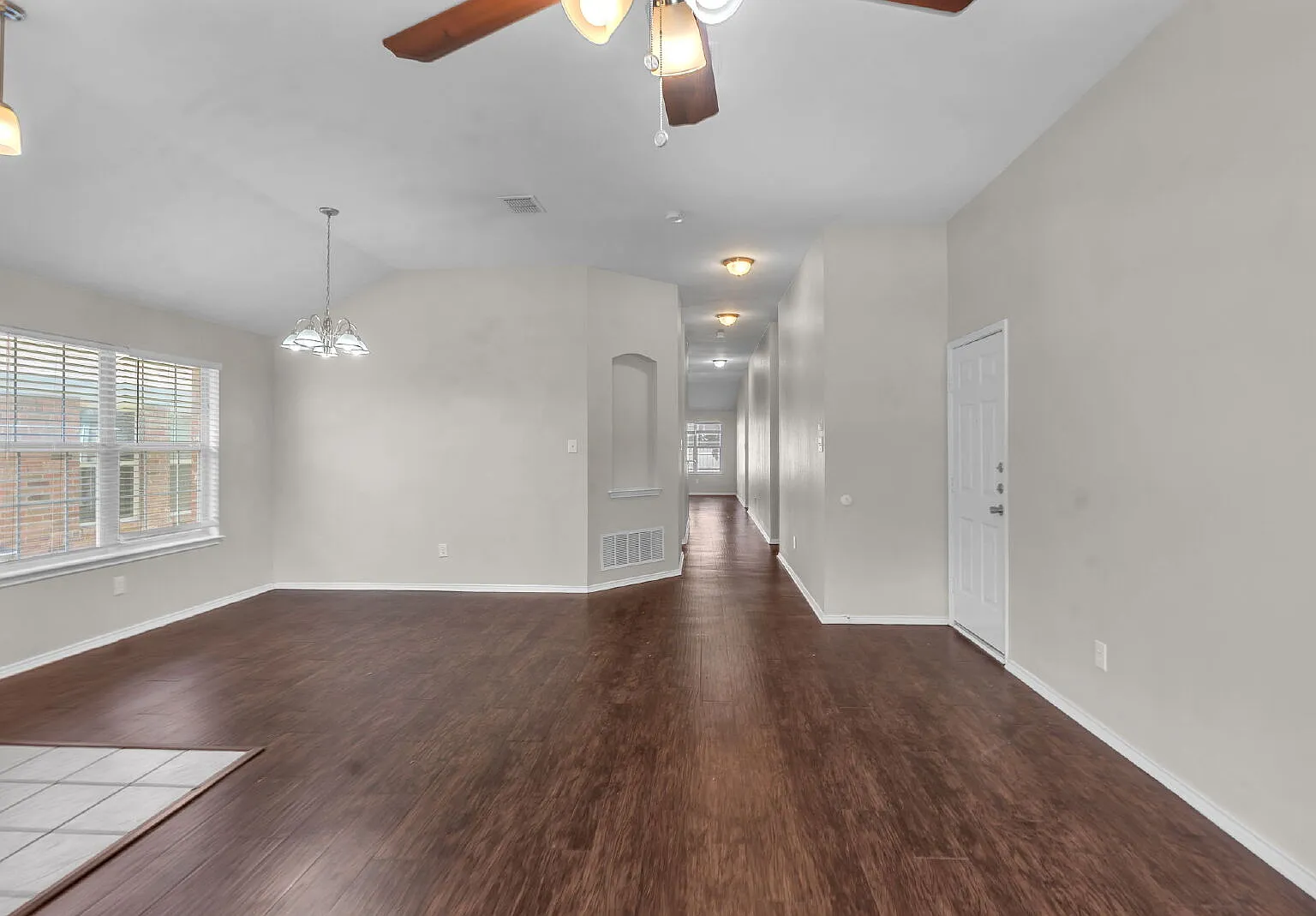 4 bed, 2.0 bath, 2136 sqft, $2,500 — Photo 4