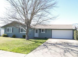 1573 Valley View Dr, Medford, OR