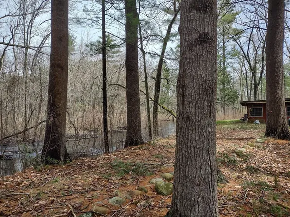 128 Kimball Rd, Amesbury, MA 01913