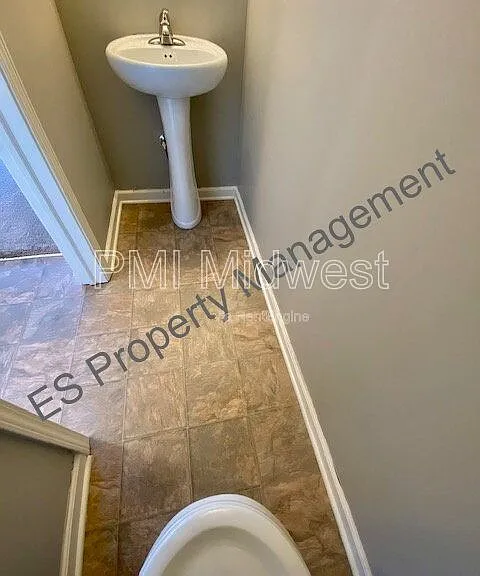 10918 Spirit Dr — Photo 18