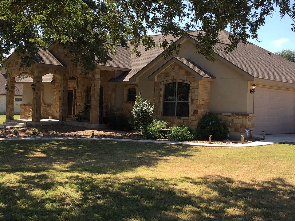 1st image of 105 Vintage Trail Dr