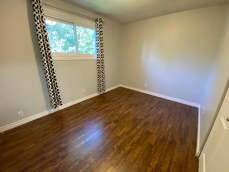 587 Bourne Pl #1 — Photo 13