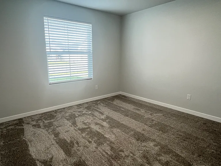 6285 W Karpathos St — Photo 24