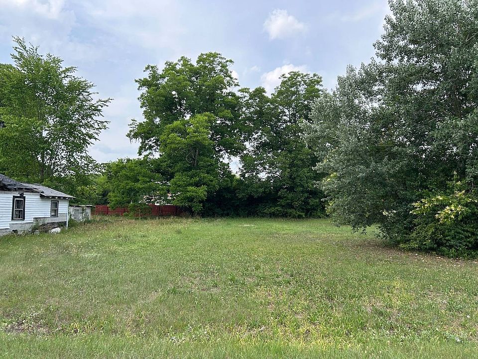 2nd image of LOT On Williams St