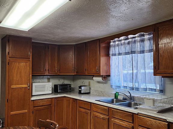 2nd image of 518 Atrisco Dr NW