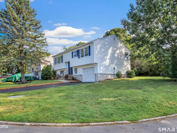 77 Meadow Lark Road, Naugatuck, CT 06770