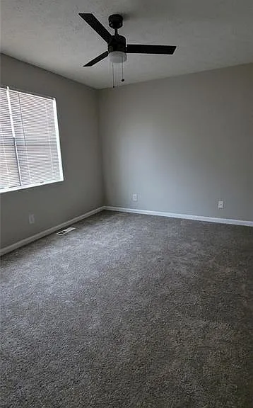 2085 Lenoa Ln — Photo 12