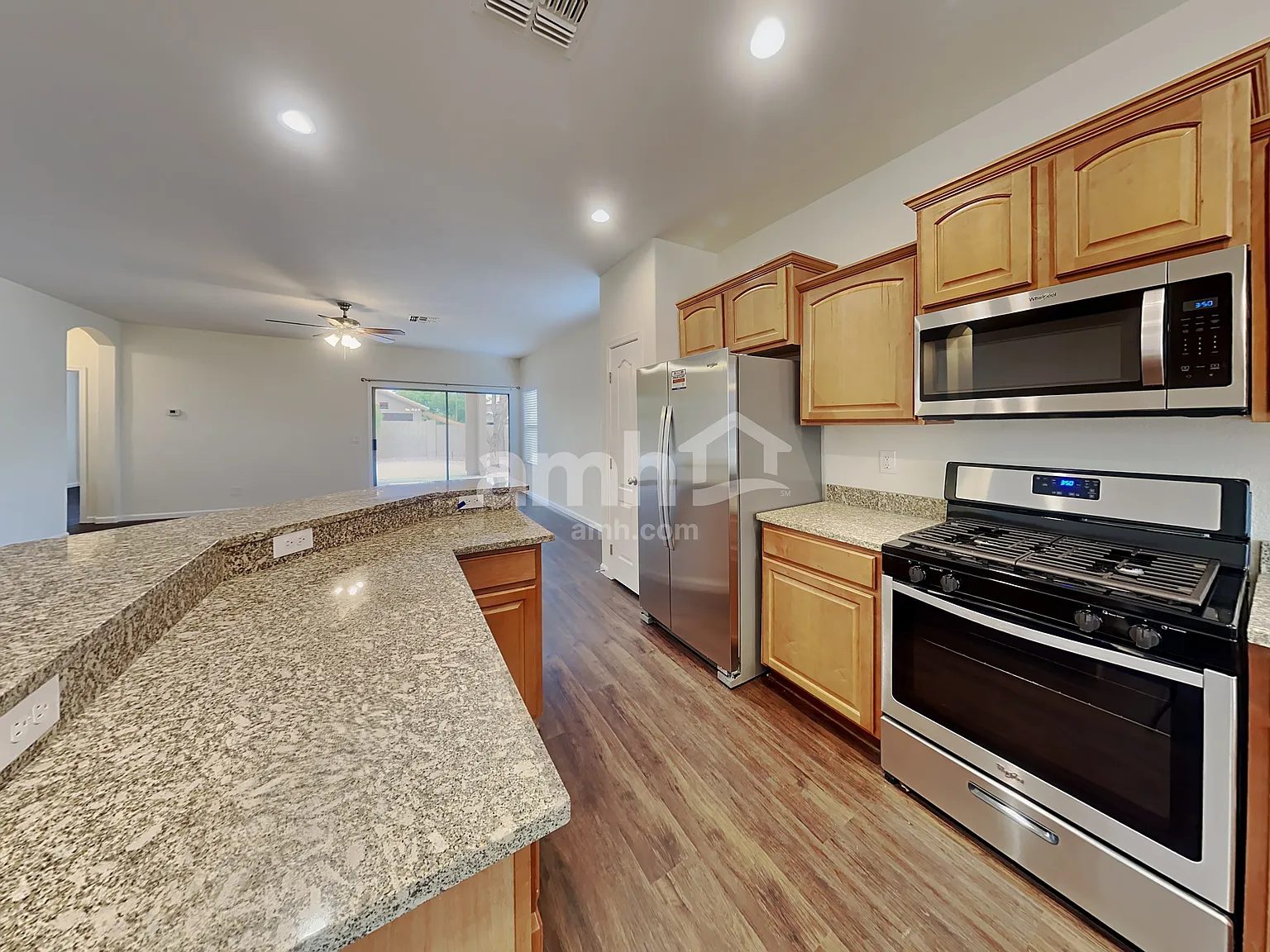 4 bed, 2.0 bath, 1540 sqft, $2,025 — Photo 3