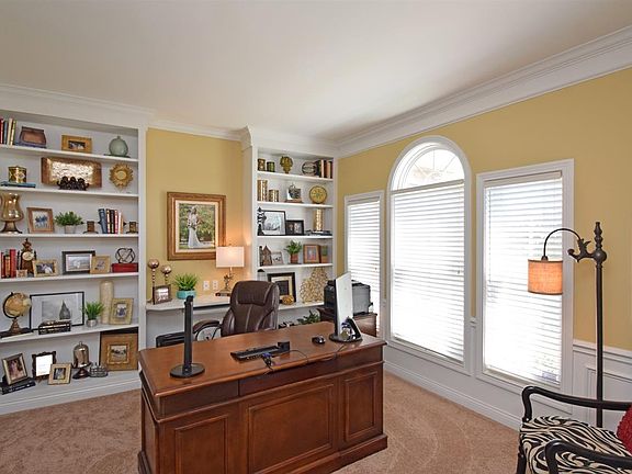 3rd image of 10887 Rosebriar Dr