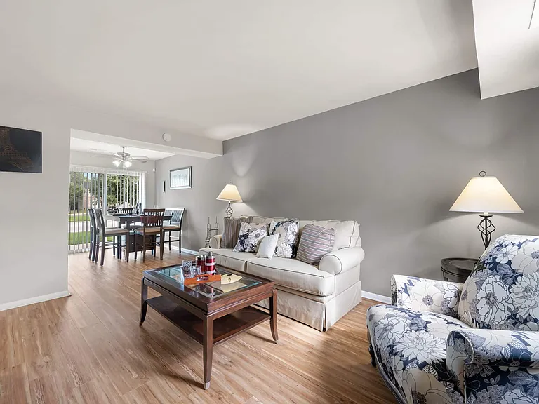 31-web-or-mls-commons-at-whitemarsh-model-2-2