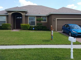 221 Viola Dr, Auburndale, FL 33823