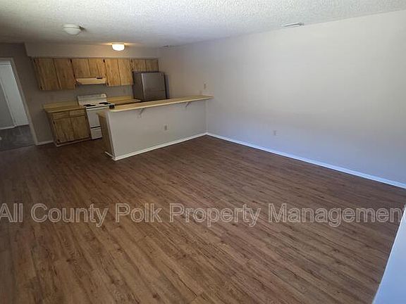 4th image of 2116 Brandy Pl