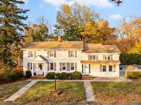 490 Demott Ln, Franklin Twp., NJ 08873