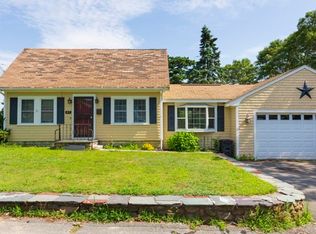 67 Jefferson Shores Rd, Buzzards Bay, MA 02532