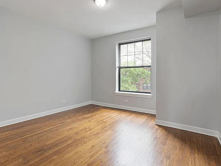 7700-7706 N Marshfield Ave #AVE;-1638-1642 — Photo 19