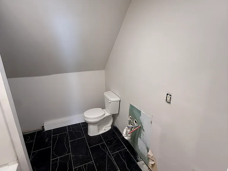 209 Central Ave #4 — Photo 9