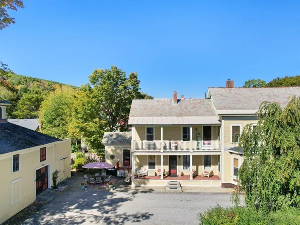 70 Atkinson Street, Rockingham, VT 05101