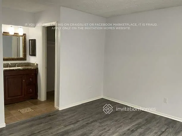 2835 Pilgrims Point Dr — Photo 11