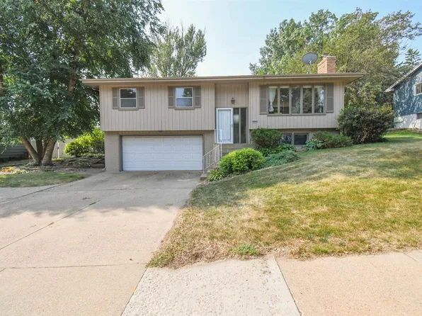 2605 W 33rd St, Sioux Falls, SD 57105