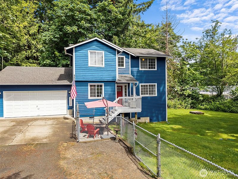 3rd image of 5304 Box Elder Court SW