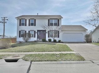7200 Cinnamon Teal Dr, O'Fallon, MO 63368