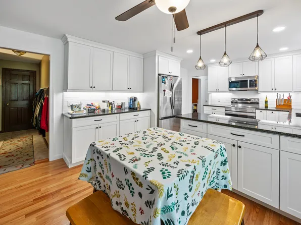 23 Hampden Road, Somers, CT 06071