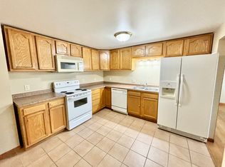 1141 Petra Pl APT 4, Madison, WI 53713