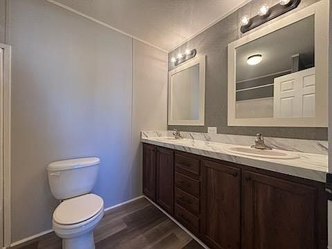 5th image of 4000 24th St N #222