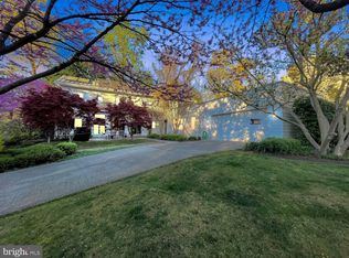 6301 W Halbert Rd, Bethesda, MD 20817