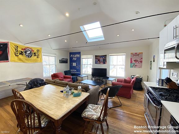 landlord_unit_photo_54285857_3
