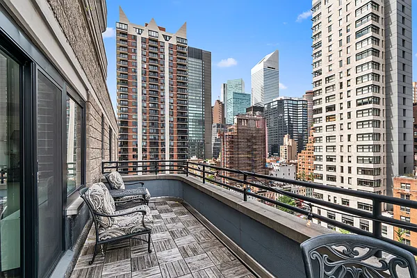 Rented by Douglas Elliman | media 17
