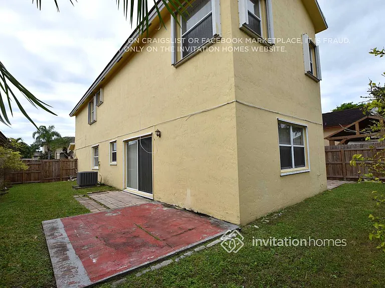 14671 SW 156th Ave — Photo 18