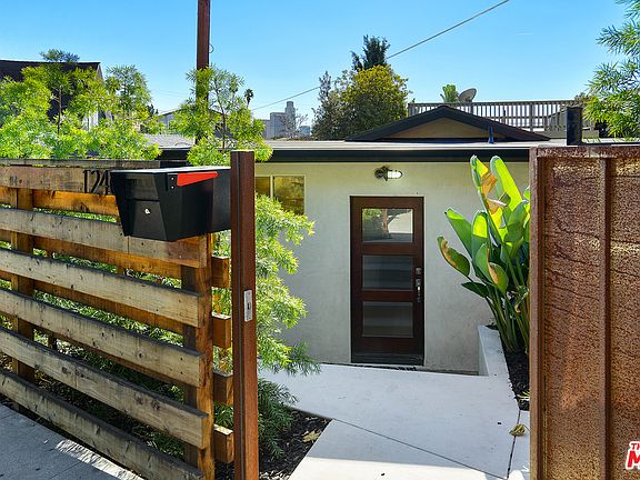 2nd image of 1240 Lilac Pl